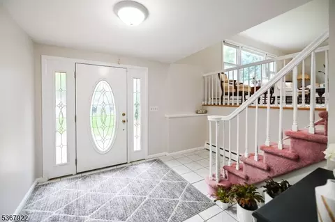 24 Mostyn Rd, Randolph, NJ 07869 photo 8