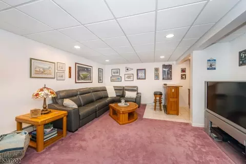 24 Mostyn Rd, Randolph, NJ 07869 photo 37