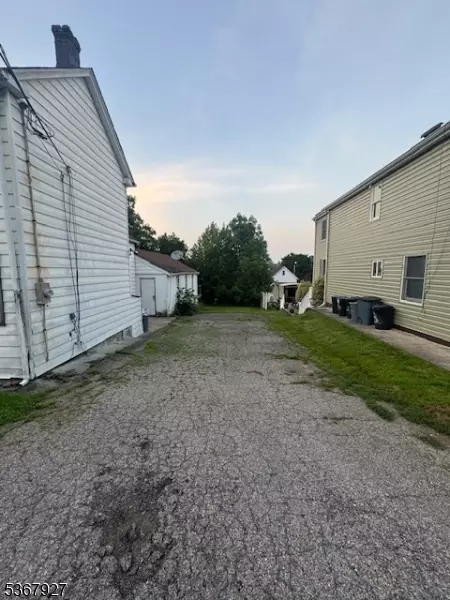17 Grant St, Dover, NJ 07801 photo 4
