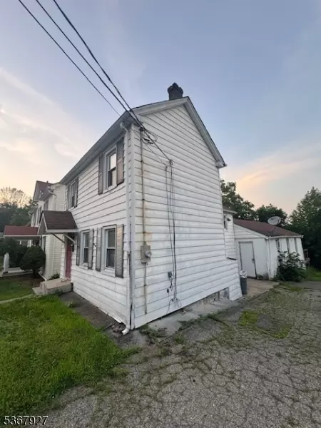 17 Grant St, Dover, NJ 07801 photo 2