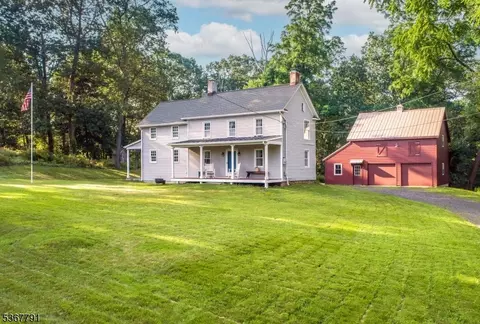 30 Bissell Rd, Lebanon, NJ 08833