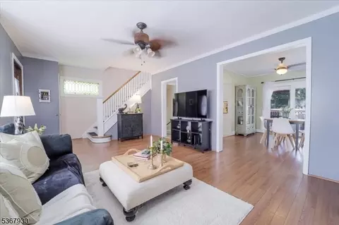 122 Coleman St, Middlesex, NJ 08846 photo 6