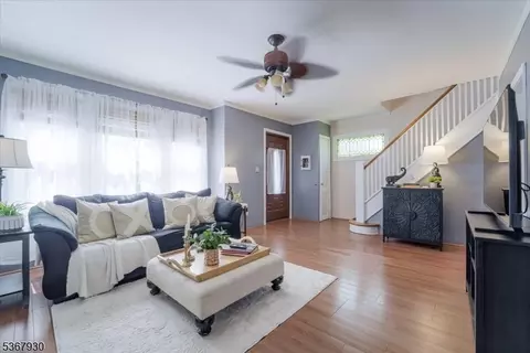 122 Coleman St, Middlesex, NJ 08846 photo 4