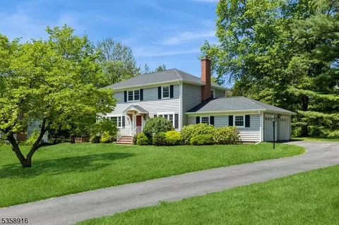 11 Post Ter, Basking Ridge, NJ 07920