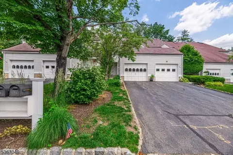 23 Aberdeen Dr, Mendham, NJ 07945