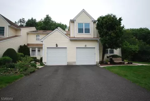 25 Watchung Trl, Somerville, NJ 08876