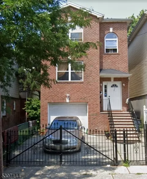 49 Chadwick Ave, Newark, NJ 07108