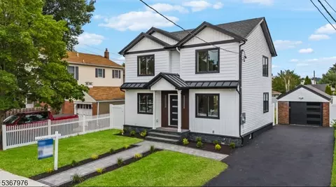 1 Crescent Rd, Wallington, NJ 07057