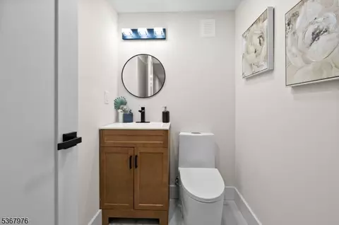 1 Crescent Rd, Wallington, NJ 07057 photo 33