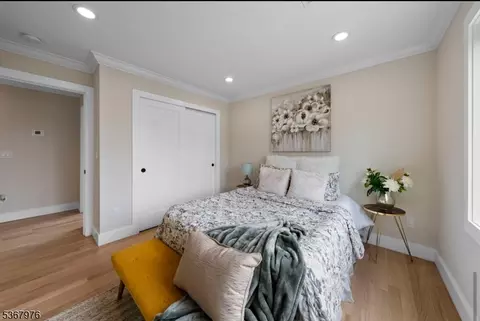1 Crescent Rd, Wallington, NJ 07057 photo 19