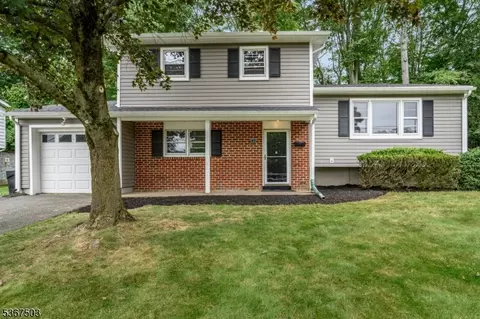 43 Barry Dr, Rockaway, NJ 07866