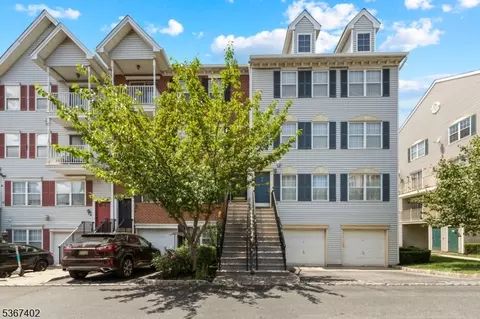 53 Marrow St, Newark, NJ 07103