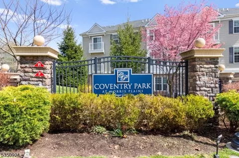 505 Lopez Ln, Morris Plains, NJ 07950