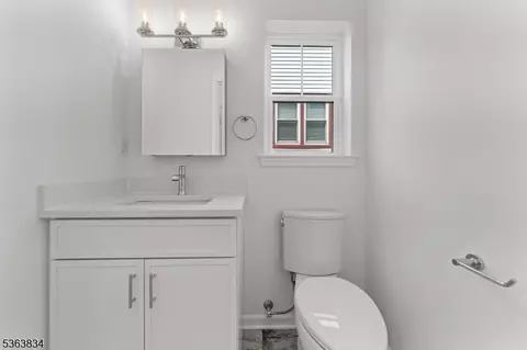 206 E 9th Ave, Roselle, NJ 07203 photo 11