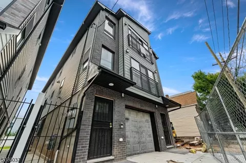 591 S 18th St, Newark, NJ 07103
