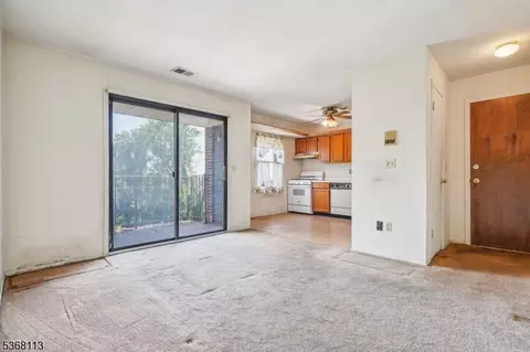 700 Schuyler Ave #B13, Kearny, NJ 07032