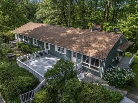 384 Sidney Rd, Franklin Twp, NJ 08801