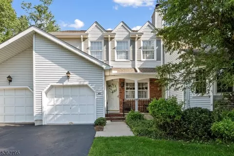 42 Carriage Ln, Sparta, NJ 07871