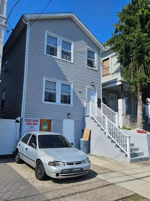 189 12th Ave #2, Paterson, NJ 07501