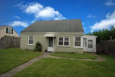 23 Saint James Ave, Phillipsburg, NJ 08865