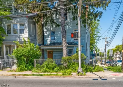 459 Grove St #2, Irvington, NJ 07111