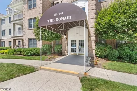 138 Ridgeview Ln #138, Mount Arlington, NJ 07856