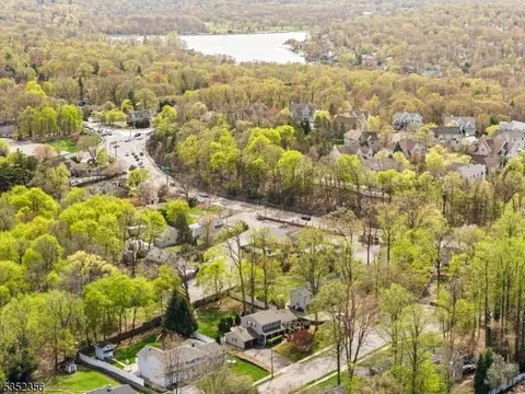 16 Baldwin Ter, Wayne, NJ 07470 photo 4