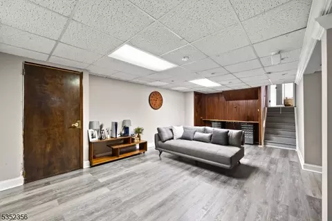 16 Baldwin Ter, Wayne, NJ 07470 photo 33