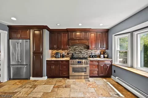 16 Baldwin Ter, Wayne, NJ 07470 photo 12