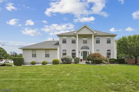 24 Gunther Loop, Somerset, NJ 08873