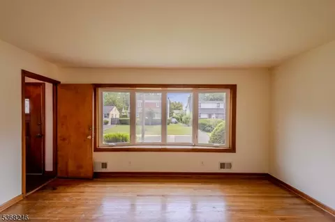 39 Academy Ave, Plainfield, NJ 07062 photo 6