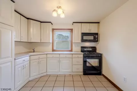39 Academy Ave, Plainfield, NJ 07062 photo 13