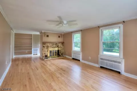 17 Joliet St, Tewksbury Twp, NJ 08858 photo 10