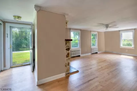 17 Joliet St, Tewksbury Twp, NJ 08858 photo 12