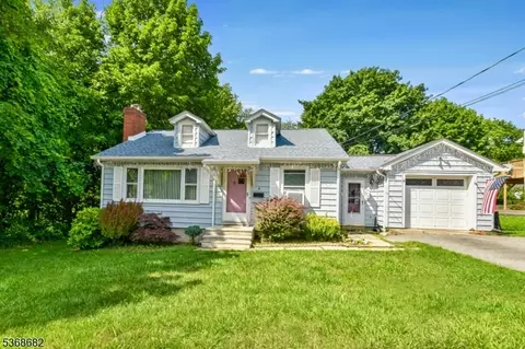 9 Madden Ave, Ogdensburg, NJ 07439
