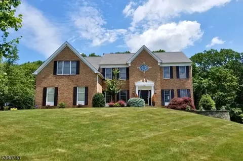 32 Vista Dr, Flanders, NJ 07836