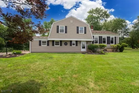 10 Nottingham Way, Hillsborough, NJ 08844