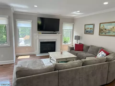 22 Eggers Ct, Summit, NJ 07901 photo 3