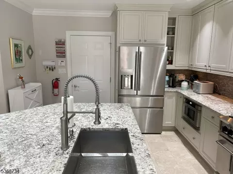 22 Eggers Ct, Summit, NJ 07901 photo 9