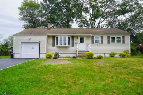 51 Vera St, Piscataway, NJ 08854
