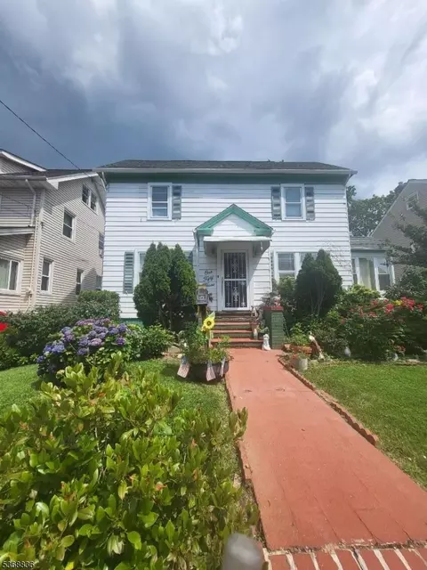 151 Glenwood Rd, Elizabeth, NJ 07208