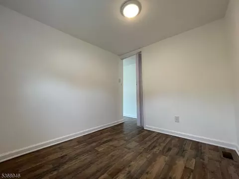20 5th St, Wayne, NJ 07470 photo 11