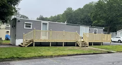 20 5th St, Wayne, NJ 07470