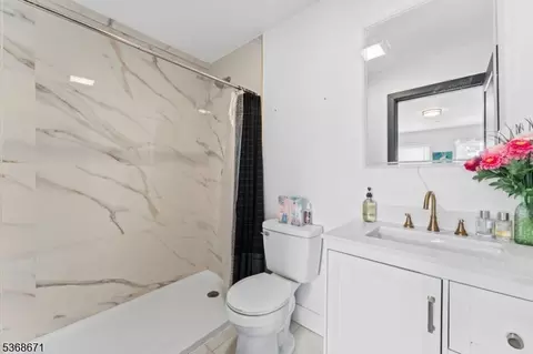 Bath - 1465 E 2nd St, Plainfield, NJ 07062 photo 2 of 3