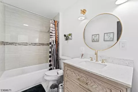 Bath - 1465 E 2nd St, Plainfield, NJ 07062 photo 1 of 3
