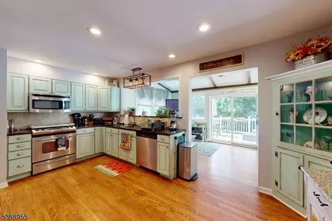 9 Nelson Pl, Nutley, NJ 07110 photo 10