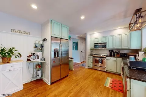 9 Nelson Pl, Nutley, NJ 07110 photo 11