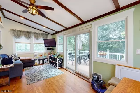 9 Nelson Pl, Nutley, NJ 07110 photo 13