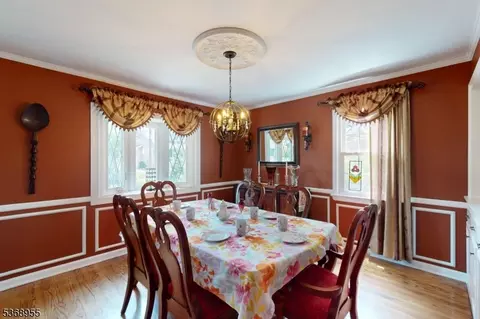 9 Nelson Pl, Nutley, NJ 07110 photo 3