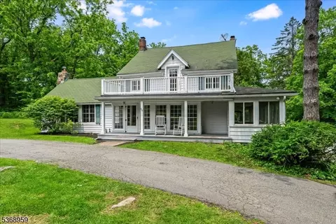 60 Sunset Lake Rd, Sparta, NJ 07871